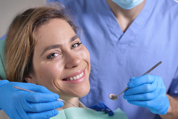 Understanding Dental Bonding: A Simple Smile Restoration Blueprint