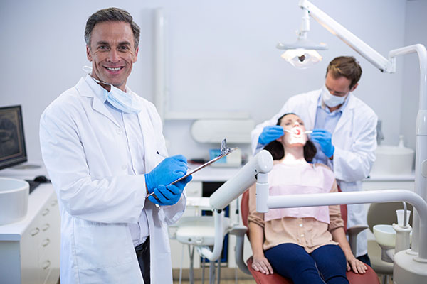Dental Bonding Vs Dental Crowns