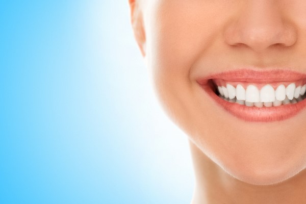 How Veneers Can Improve Your Smile